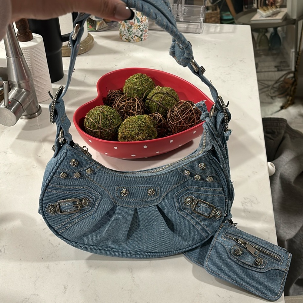 Light wash denim shoulder bag unbranded